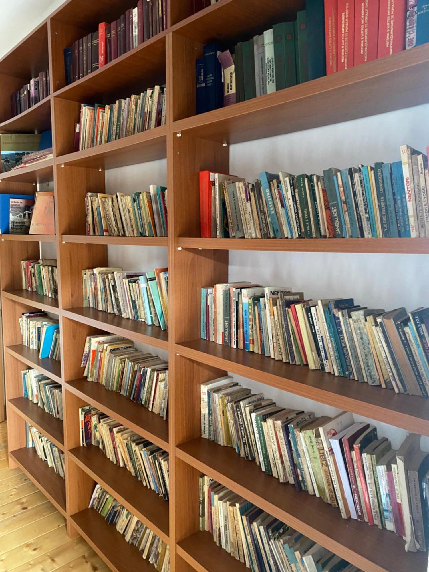 Vila Disha Tirana Bagian luar foto